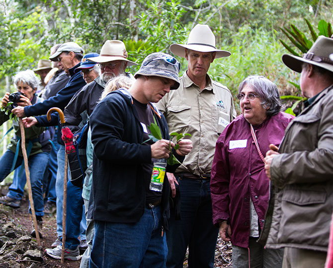 Land for Wildlife members networking in bushland